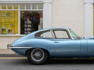 Portræt af en Jaguar E-Type